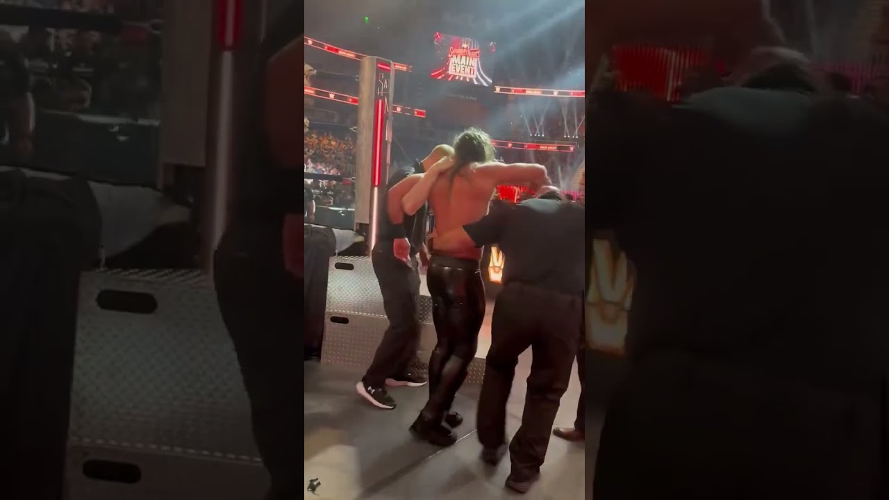Seth Rollins Was Helped To The Back After SNME