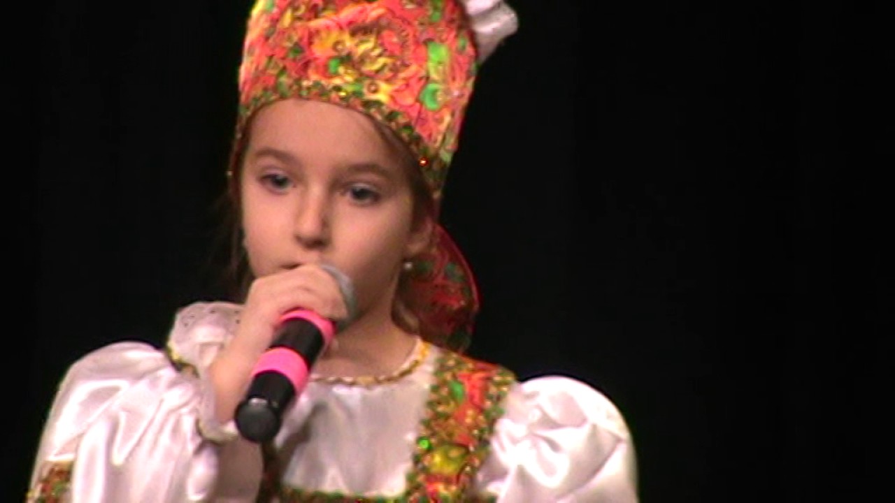 песня поцелую бабушку слушать