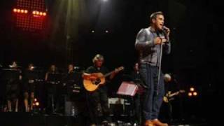 Robbie Williams Difficult for Weirdos