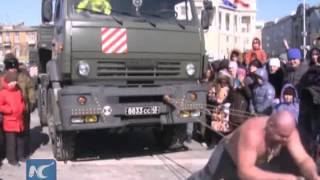 Download Lagu Russian strongman sets new world record MP3