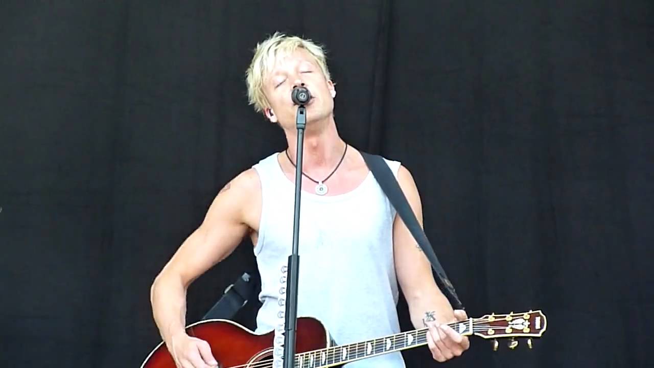 Monk Bay - Sunrise Avenue @ NDR2 Plaza Festival 05.06.10