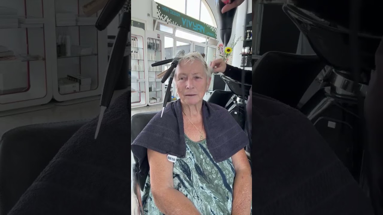 Blowdry layer short hair #haircut #hair #hairstyle #video #layerup #short #blowup #pixiehaircut #sh