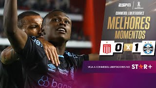 GRÊMIO VENCE O ESTUDIANTES NA ARGENTINA COM UM A MENOS E 'RENASCE' NA LIBERTADORES image