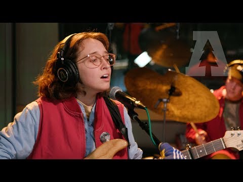 Lomelda - Interstate Vision | Audiotree Live