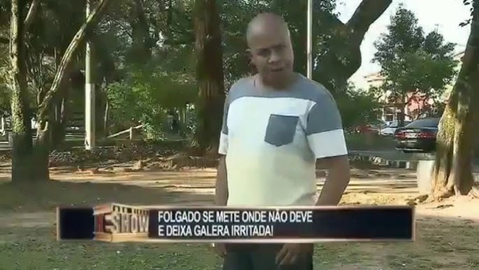 Pegadinha com toninho tornado e os 3 panguando na praça publica #tonin