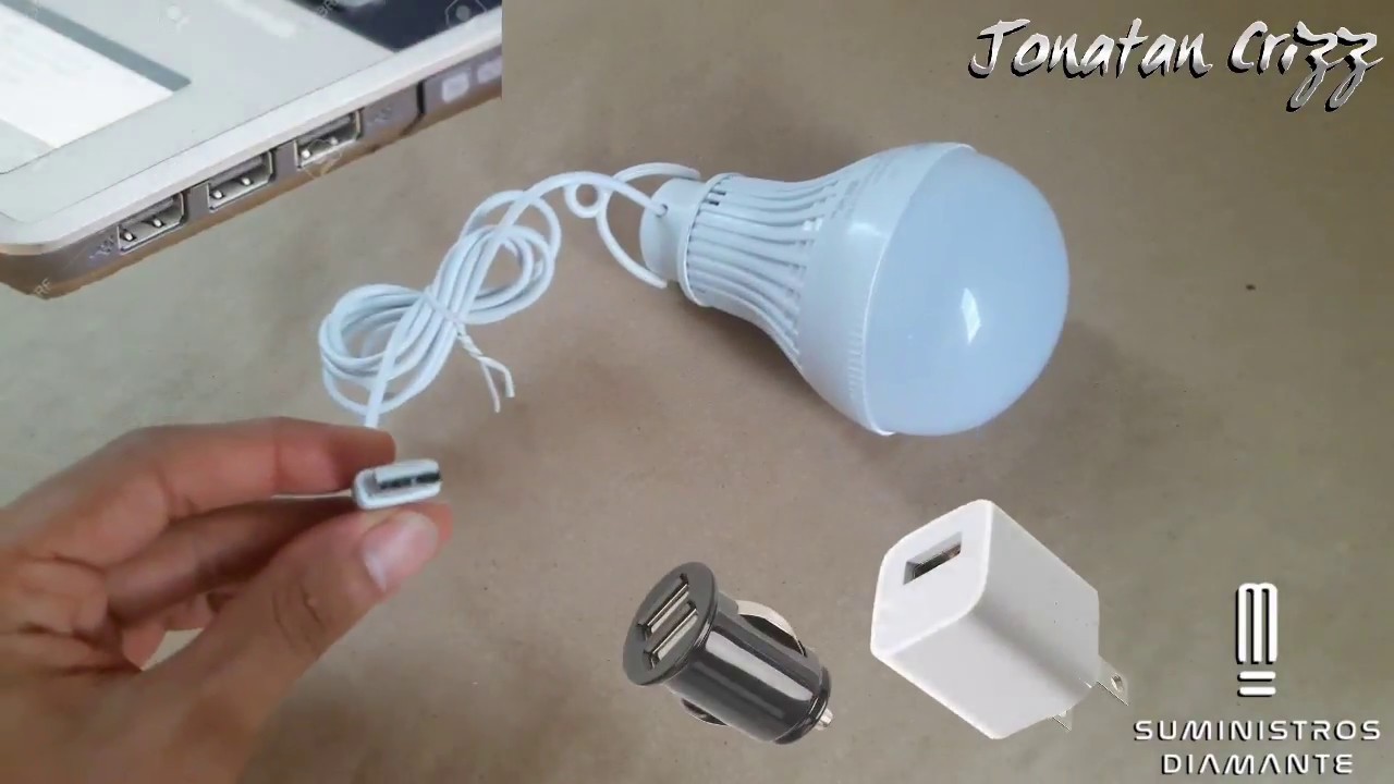 Una bombilla led con puertos USB para cargar el móvil