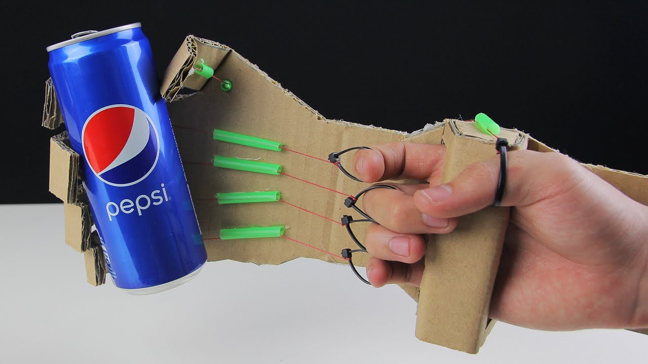 How to Build a robotic articulated hand prop for your film « Props