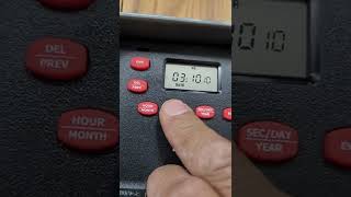 Programando horario en TORK E101B Wealth