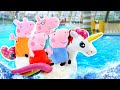 ¿Qué pasa con la familia de Peppa Pig cuando se van de viaje? Videos para niños de juguetes.