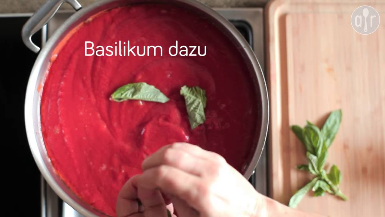 Einfache Italienische Tomatensauce (Sugo di Pomodoro) - YouTube