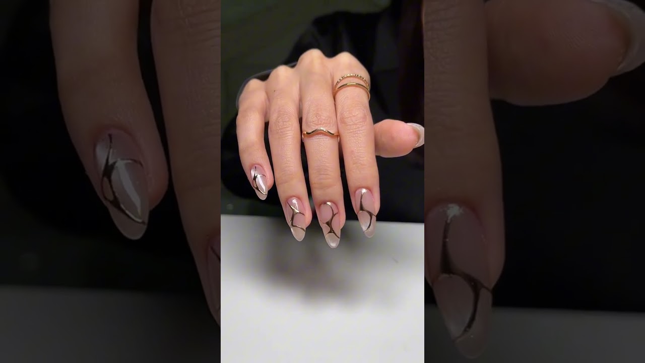 This Chrome Abstract Nail Art Is Taking Over TikTok 💅🔥