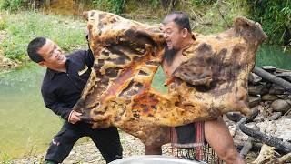 Cooking a Whole Giant Cowhide - Cooking in the Wilderness - Dwarf Family Cooking with Dwarf Food.