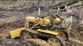 1948 Oliver Cletrac HG 42 Crawler Moving Dirt