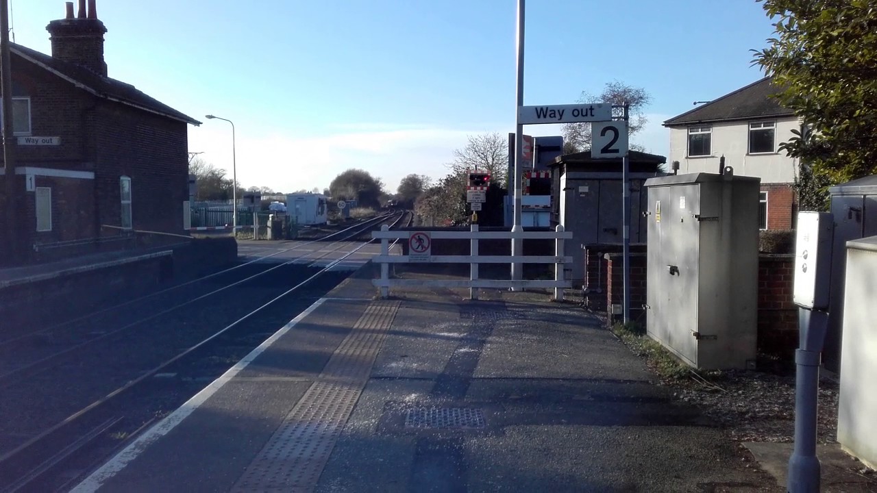 camera iphone 8 plus apk 170271 passes through Westerfield | 22/12/2016