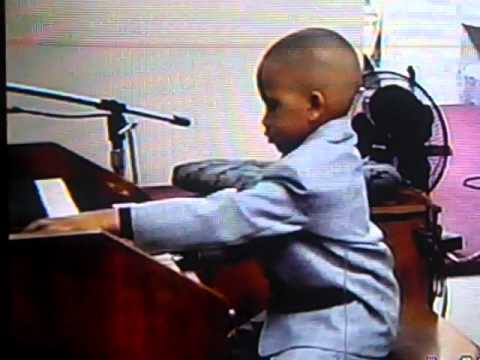 5 year old Gospel Organist Darious Holston featured in Ray Daniels House of Music Student Recital.