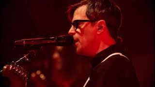 Weezer - Pork and Beans (Live Voyage To The Blue Planet Concert Film)
