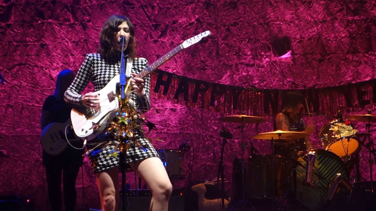 Sleater-Kinney - Bury Our Friends – Live in San Francisco