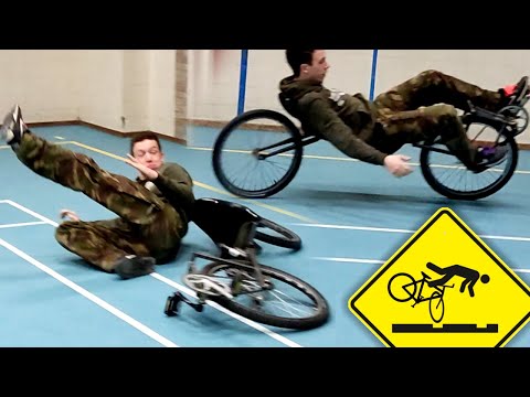 This recumbent bike is liturally impossible to ride