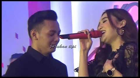 Bikin Cemburu!!! Potret Kemesraan Nela Kharisma dan Dori Harsa.