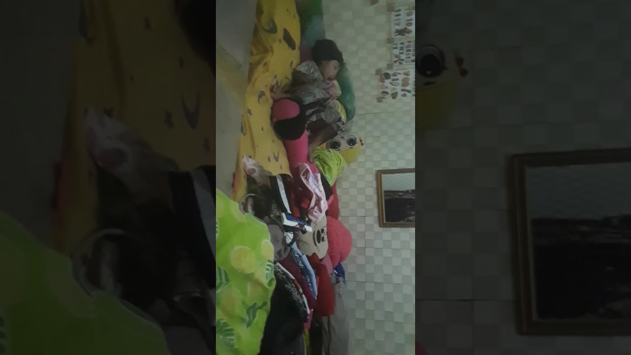  Anak  yang lipet baju  nya sendiri  di kamar YouTube