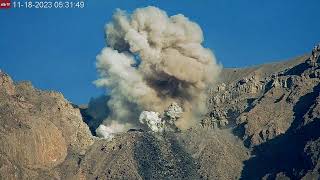Yes, that just happened! Explosive eruption at Semeru Volcano (Nov 18, 2023)