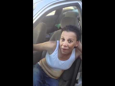 Women geekin on meth in her car