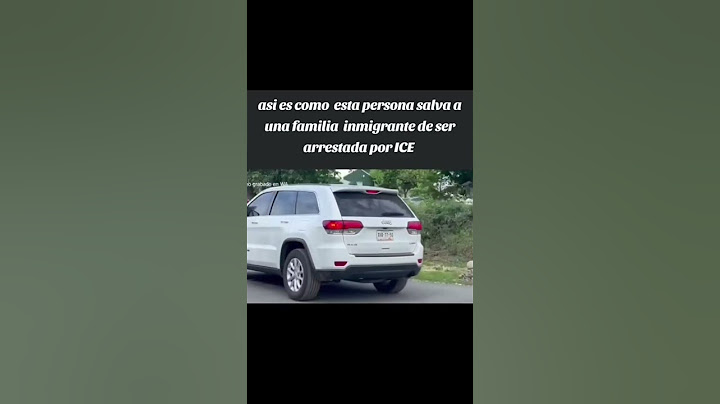 Estadounidense ayuda a una familia inmigrante de ser arrestada por ICE.