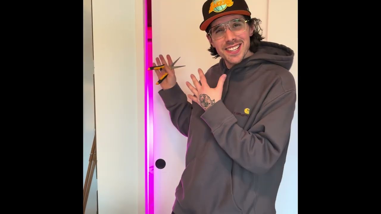 Cannabis grow guide: topping young plants