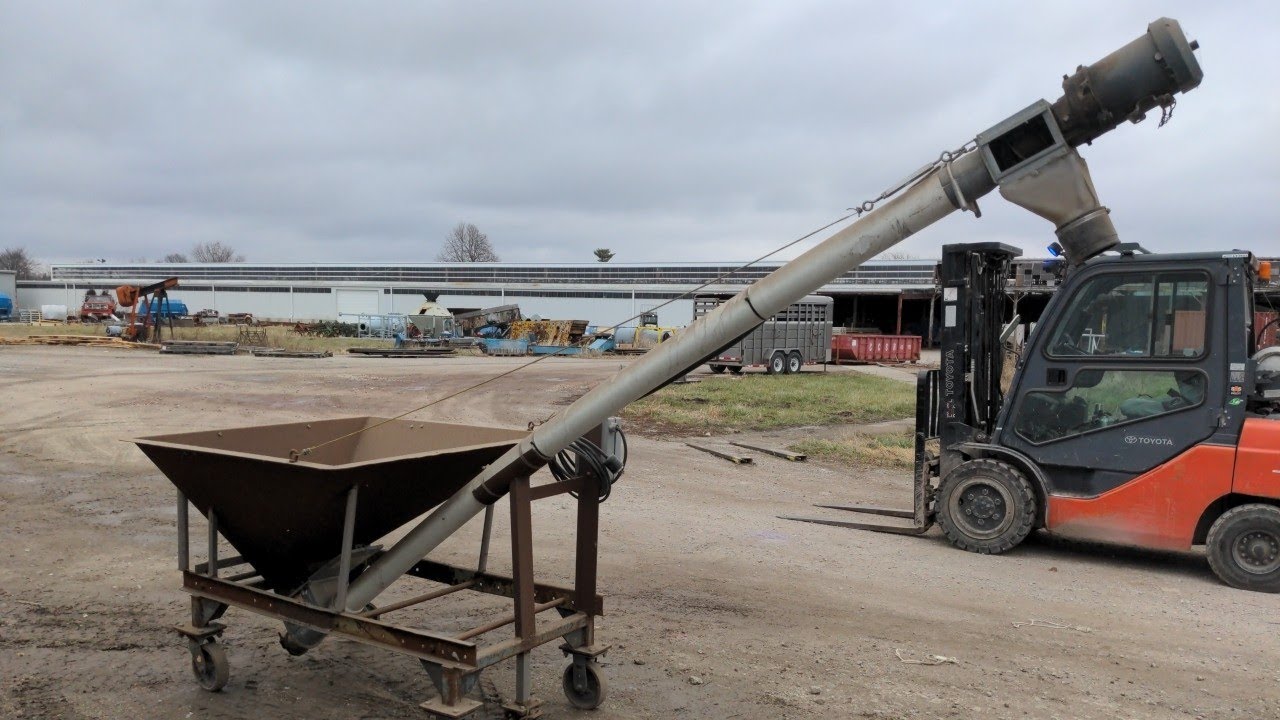 Probox Buckhorn Box Unloader Auger Lot 025 - YouTube
