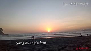Story wa keren pemandangan pantai di sore hari