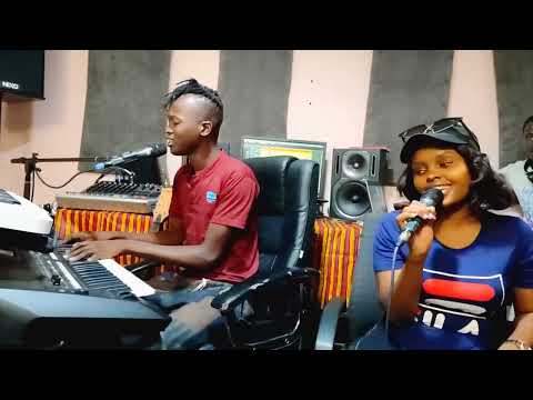 Zion Njeri Meets Saviour Bee For Rehearsals of Sunday Live Performance at Bluesprings Hotel #Niwewe
