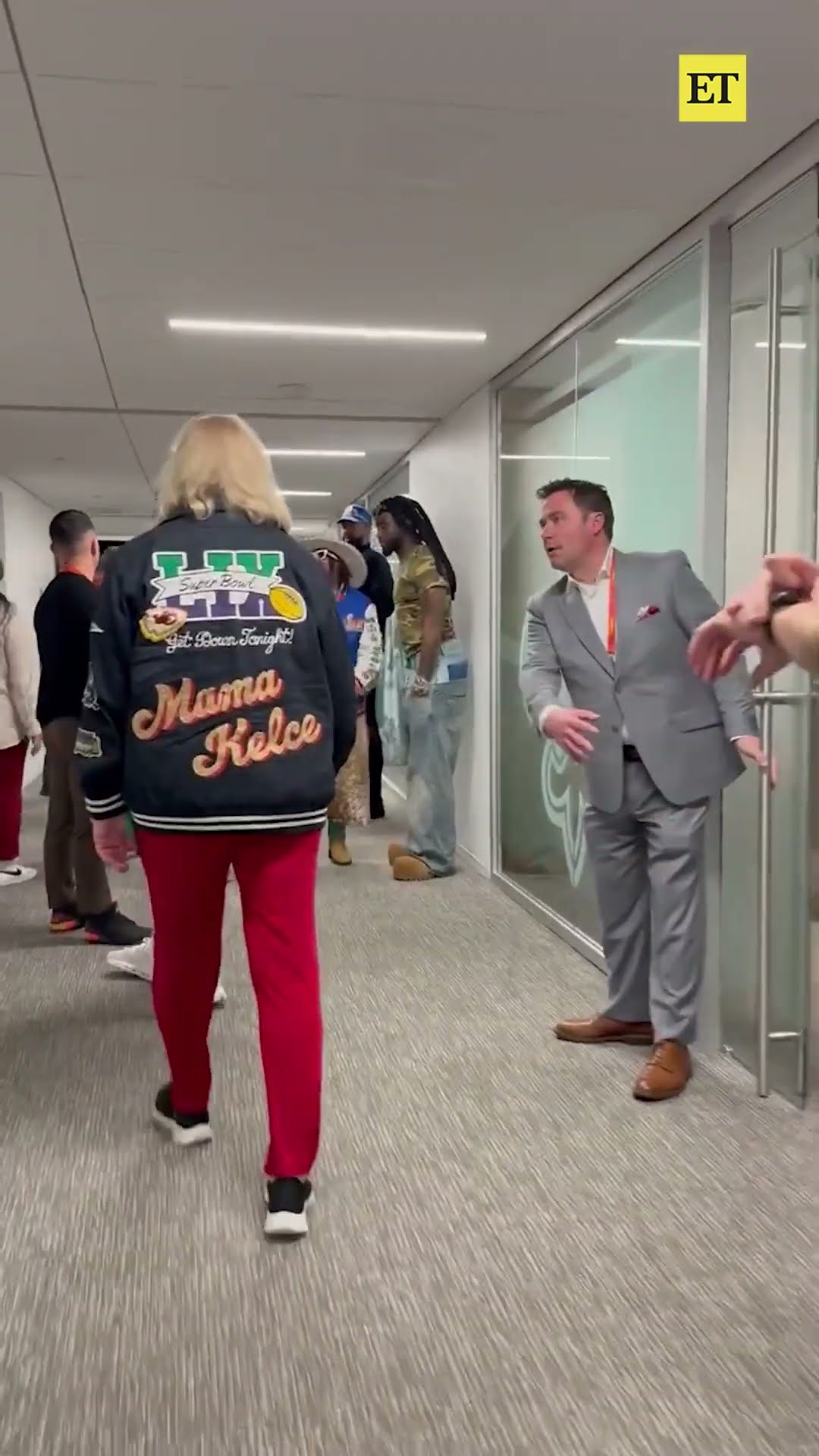 Taylor Swift and Mama Kelce in the Super Bowl Suites #taylorswift #superbowl #shorts