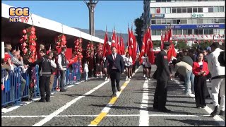 İzmirde 29 Ekim Cumhuriyet Bayramı Coşkuyla Kutlandı .