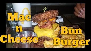 Mac n Cheese "Bun" Burger