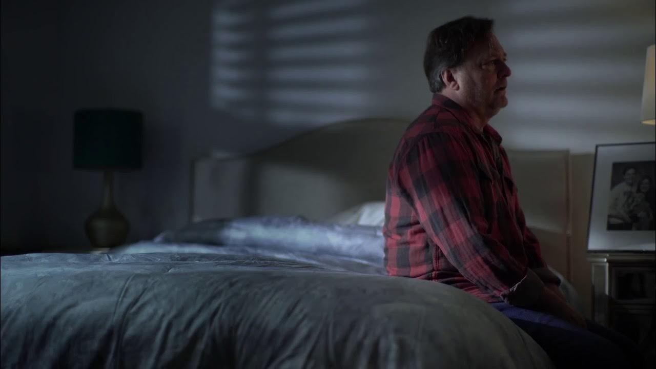 Ночной монстр сонный паралич. Страшное психоделика 25 кадр. Малыш в кроватке ужасы. Монстр чёрный сонный паралич. Go to bed horror.