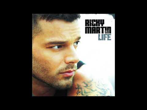 Ricky Martin Drop it on me ft Daddy Yankee, Debi Nova & Taboo
