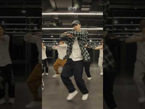 NCT 127 엔시티 127 ‘질주 (2 Baddies)’ Dance Practice (JOHNNY Highlight)