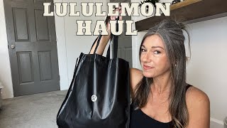 LULULEMON TRY-ON HAUL | Trying the new Scuba Cropped Full Zip, Maldives Green Scuba and More!