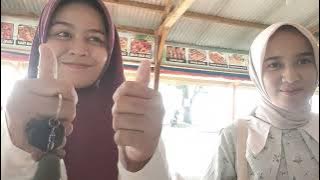 pantai sedari 2 bareng lia.. telat up baru edit hehe