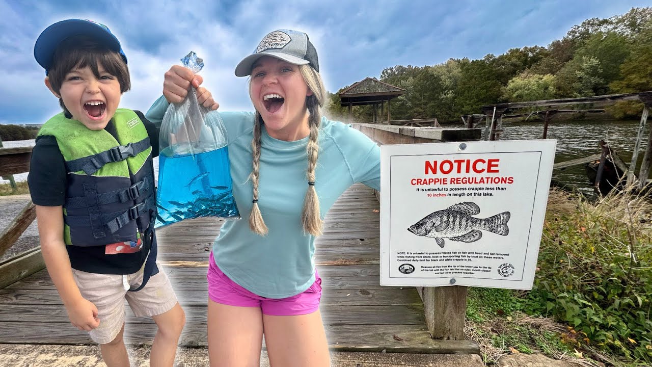 Рыбалка на живца на поплавочную удочку, чтобы поймать самого большого краппи за всю его жизнь! *П...