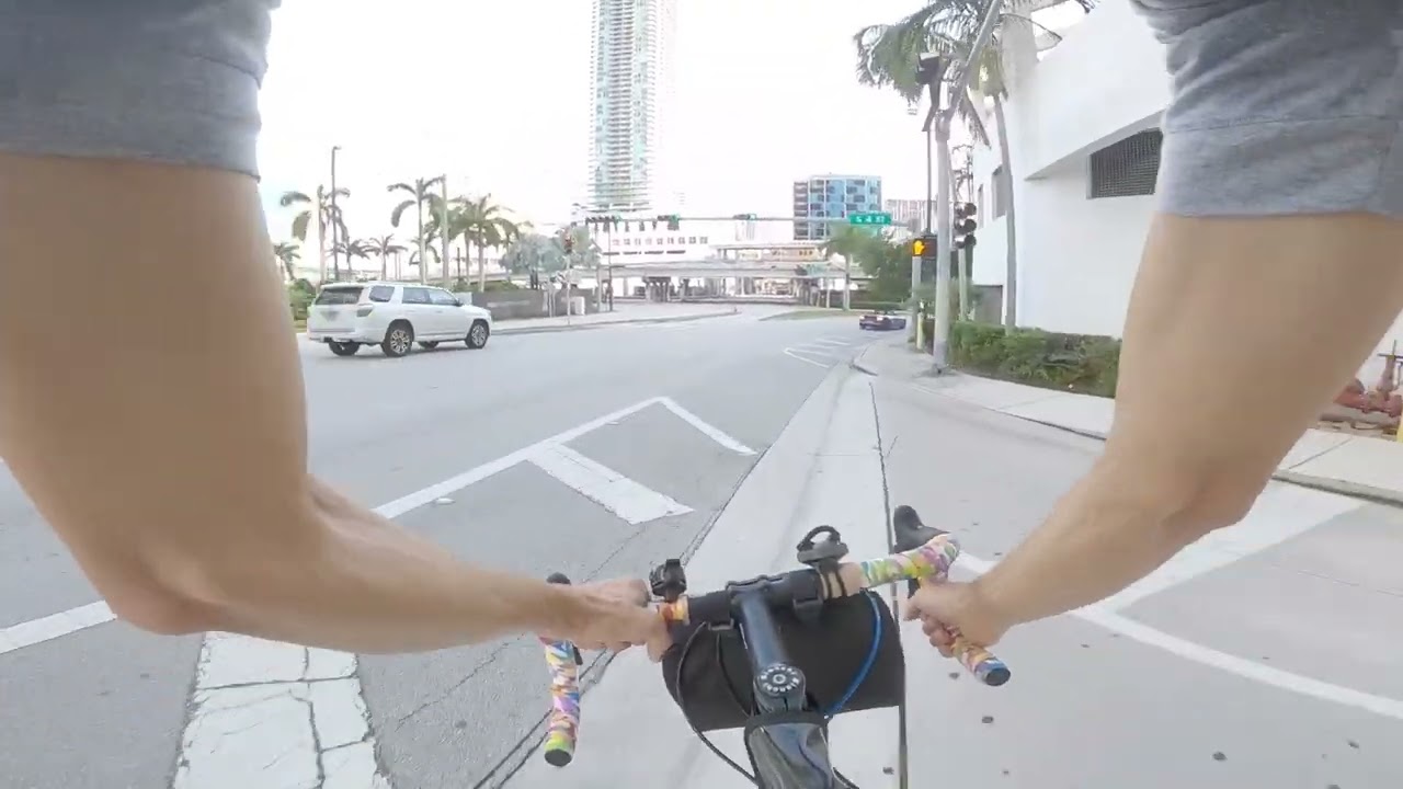 ASMR Sunday Morning Bike Ride: Wynwood to Downtown Miami & Coral Way Loop