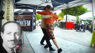 Mi Viejo Barrio (Dagostino) - Yuri Gaucho Bellicanta & Kate Miller - Salisbury Market 2025 Resimi