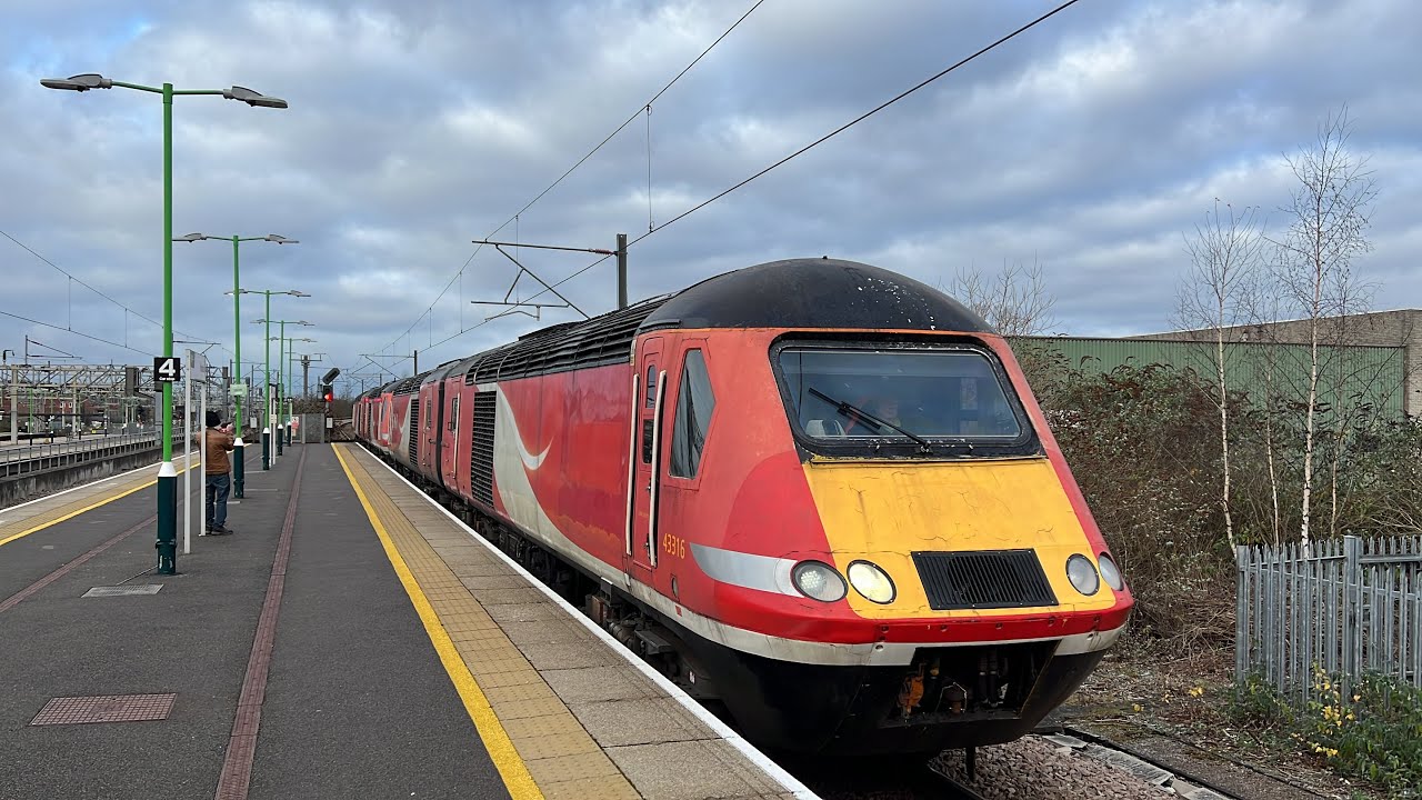 Trains at Nuneaton WCML (20/12/23) (MORE SPECIAL GUESTS!)