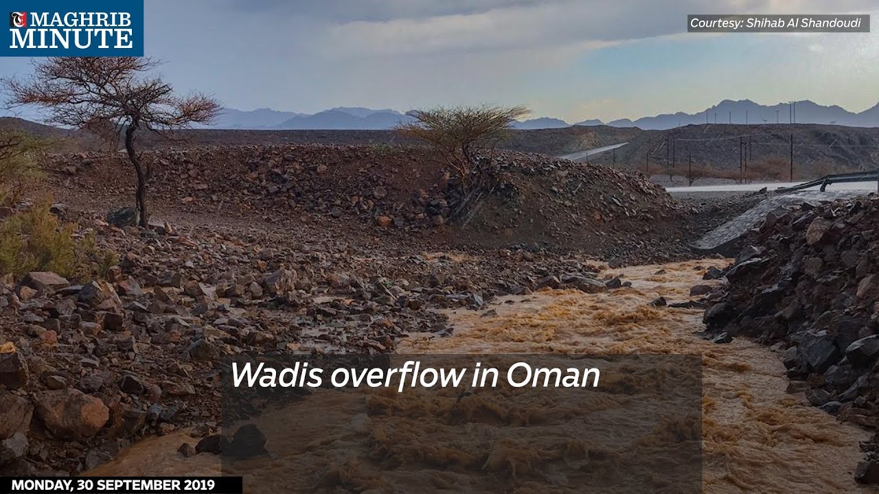 Wadis overflow in Oman - YouTube