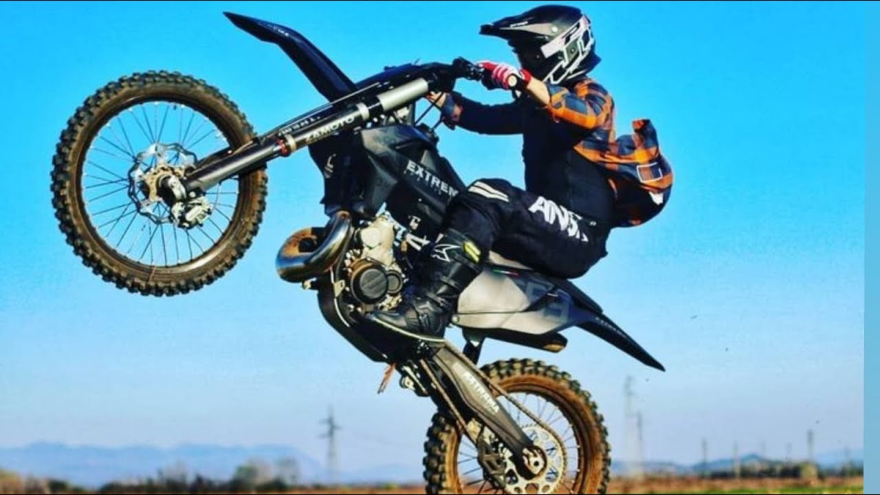 Crazy Motocross Wheelie Wheelie Like a Pro [HD] YouTube