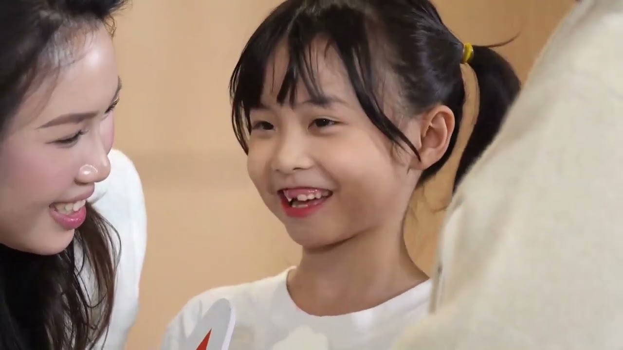 Người mẹ thầm lặng - Toàn cảnh đêm bán kết của Rainie Như Thảo tại VietnamNextalent #rainie_nhuthao