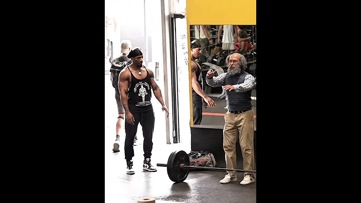 Big shock from 80 year old man #fyp #frank #anatolyprank #anatoly #gym #gymmotivation #foryoupagе