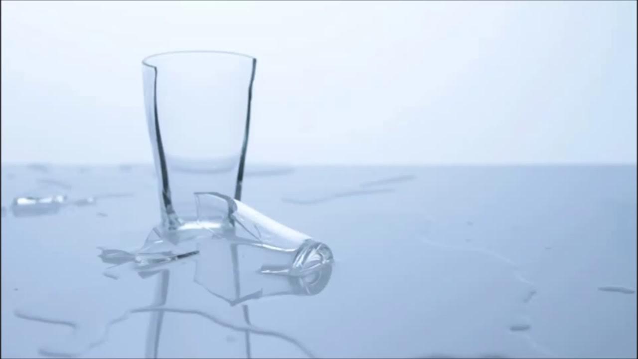 Краник с каплей. Прикольные смесители. Разлитая вода. Треснулся об воду. Грязная вода из под крана.