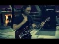 Mike einziger of incubus gives echo guitar tutorial