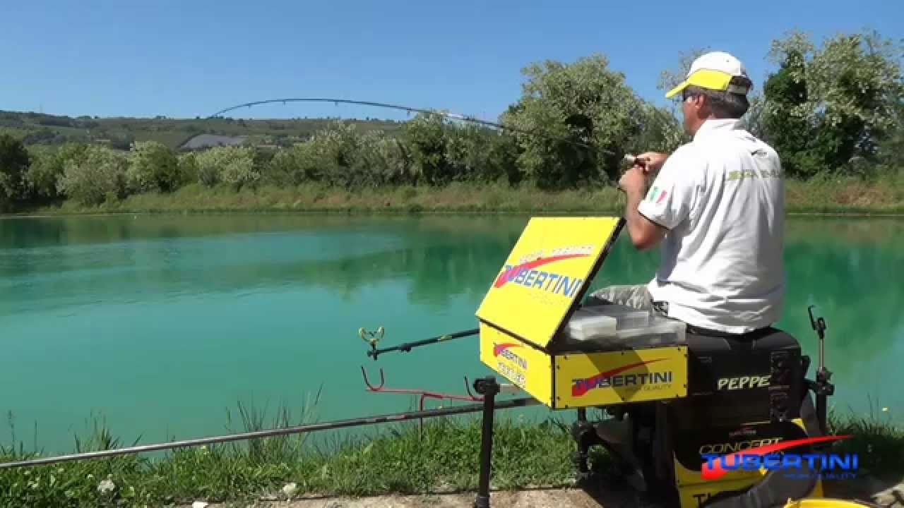 FLOATING FEEDER A TINCHE E CARPE TENCH FISHING UNDERWATER